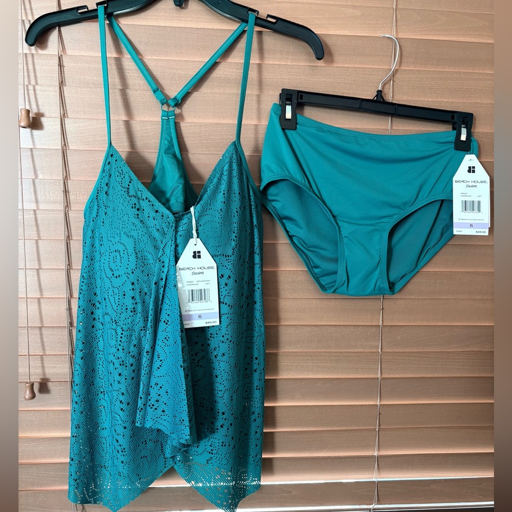 Beach House NWT Teal Lagoon Crochet 2 pieces Swimwear/ removable bra pads Size 6